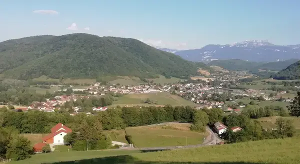 Monte Escalier 38 Monte escalier Chirens