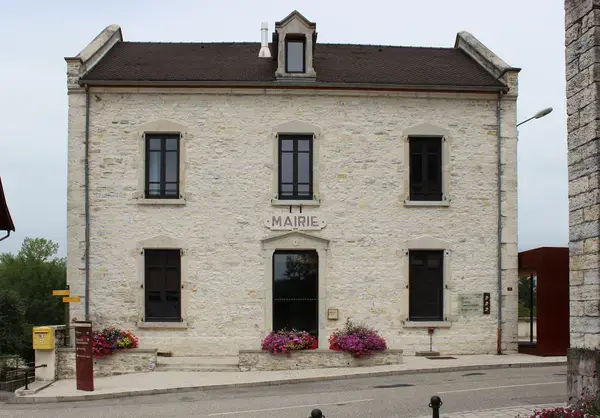 Monte Escalier 38 Monte escalier Creys-Mépieu