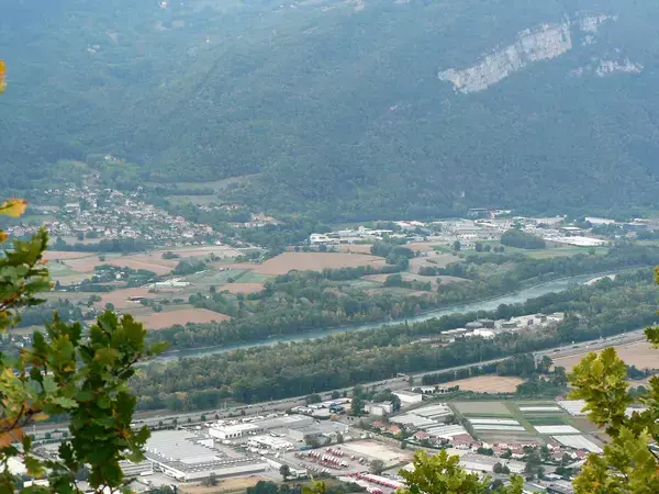 Monte Escalier 38 Monte escalier Noyarey