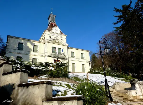 Monte Escalier 38 Monte escalier Saint-Jean-de-Bournay